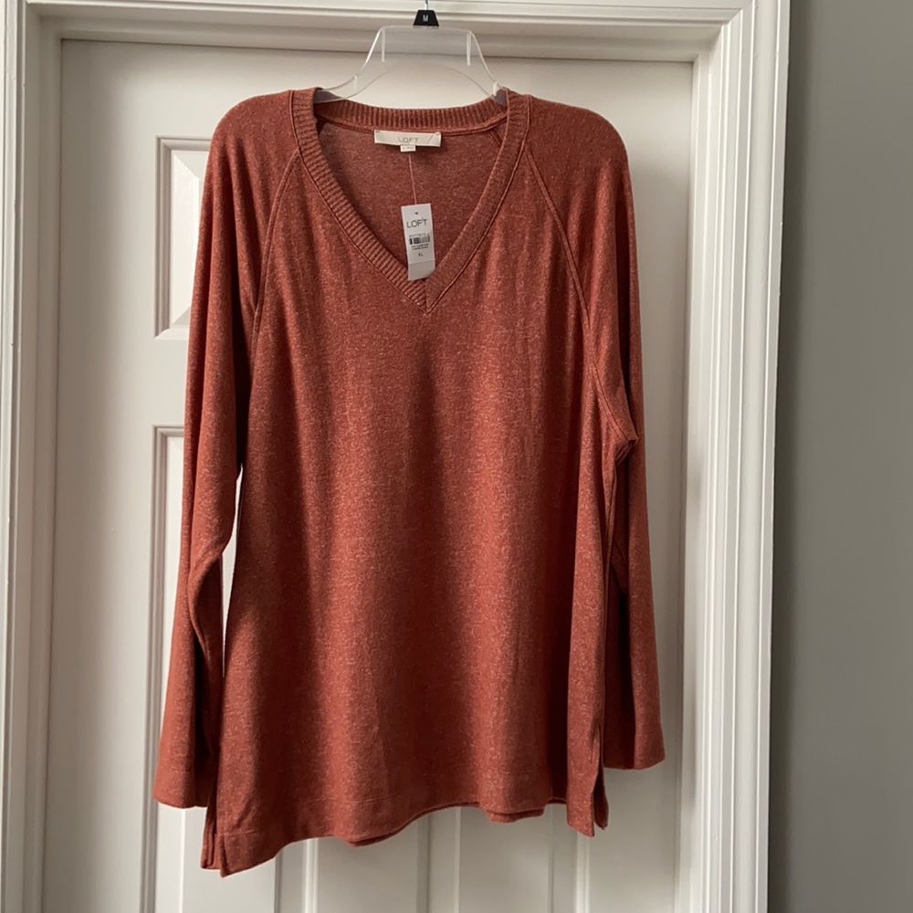 V-Neck long sleeve tunic